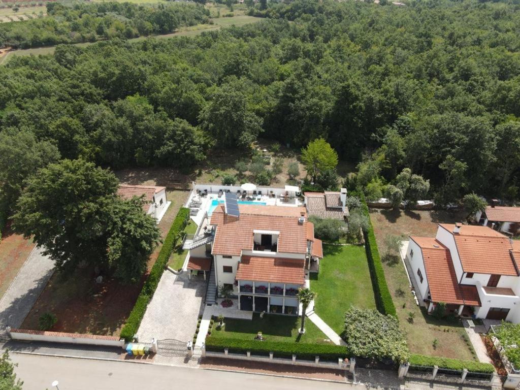 Apartments Pilic Rosini المظهر الخارجي الصورة