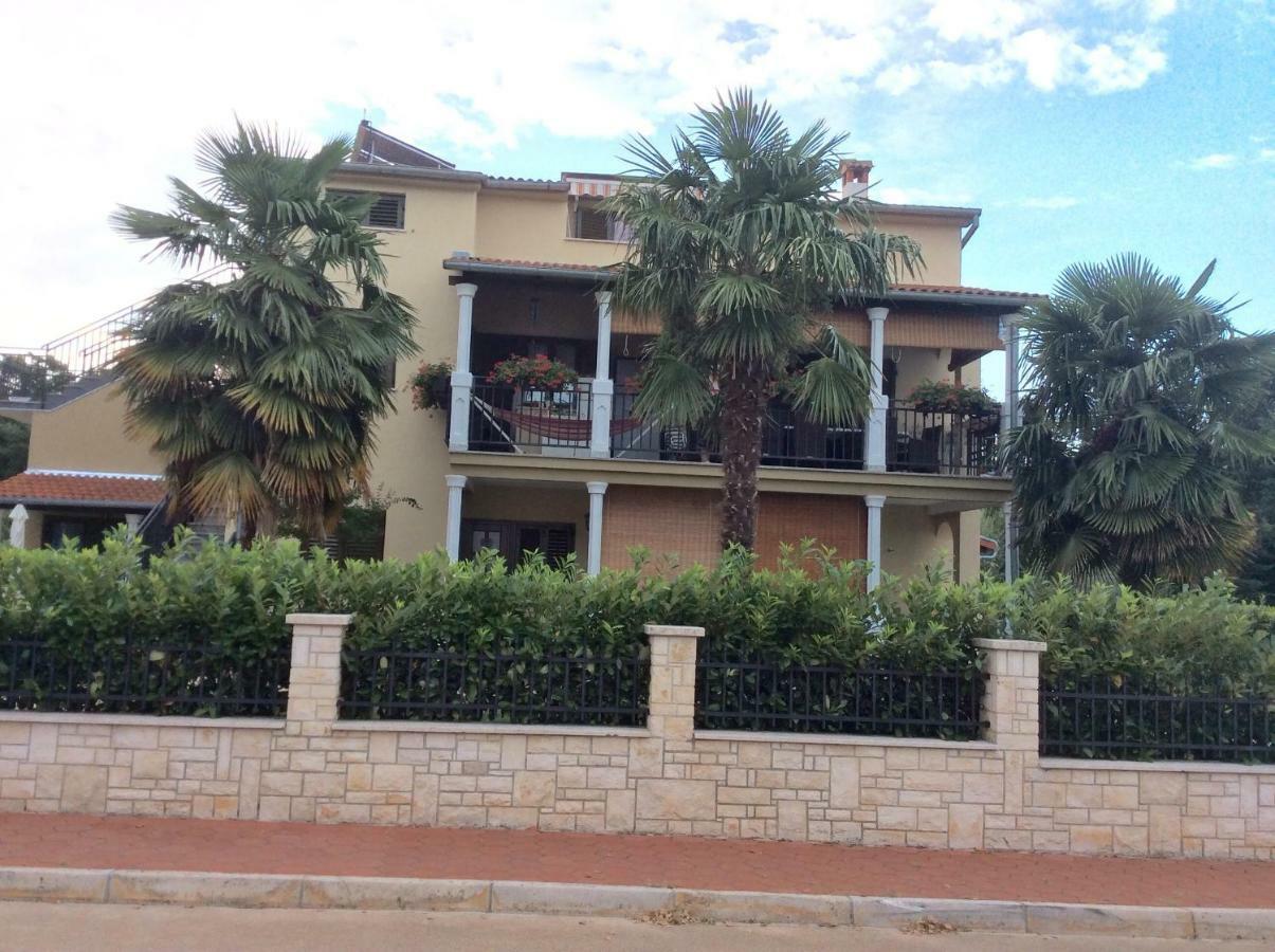 Apartments Pilic Rosini المظهر الخارجي الصورة